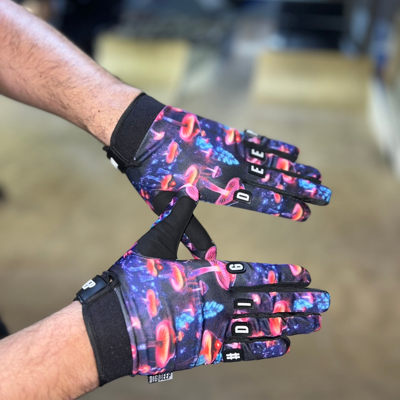 Mushroom Gloves